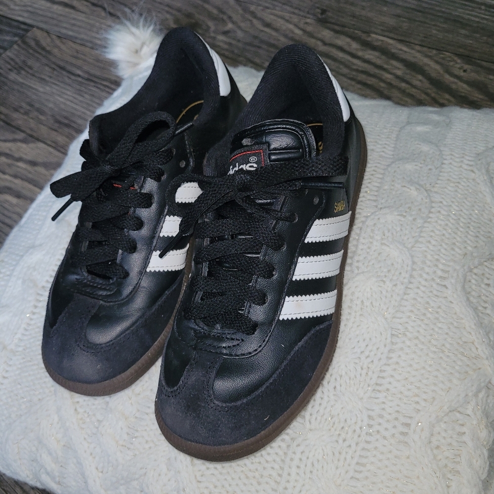 Adidas Black and White Samba Sneakers Iconic Design Size 2 Kid's Used